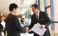 想從企業獲取更多Offer，獵頭顧問應該怎么做？